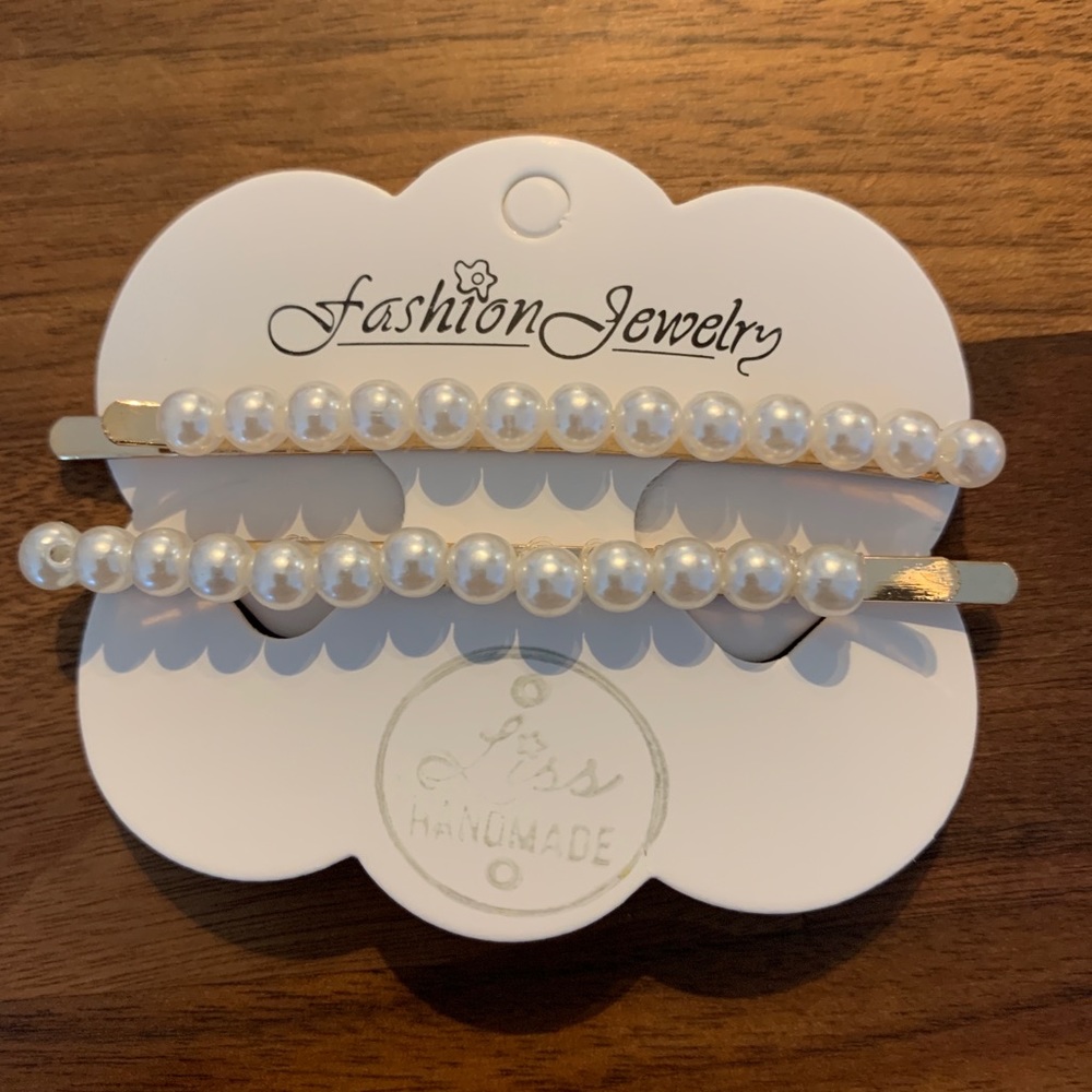 Pearls Hair Clips - Picture 3 of 7